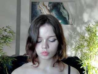 Live webcam model jooanye on Soda Cams