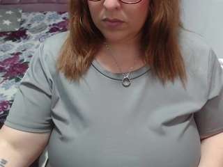 Live webcam model kataleyamilf69 on Soda Cams