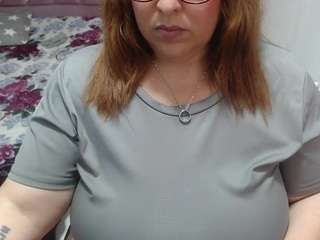 Live webcam model kataleyamilf69 on Soda Cams