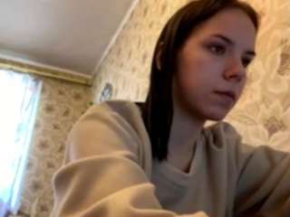 Live webcam model kittykallestad on Soda Cams