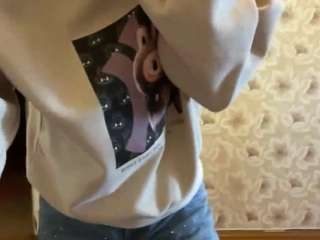 le modèle kittykallestad est en webcam porno dans un show sur le site camsoda, il possède les tags suivants: ahegao,strip,moaning,natural,pantyhose,role play,sexy,skinny,smoking,solo,solo show,striptease,massage,sweet,tattoos,tease,teen 18,tittyfuck,twerk,voyeur