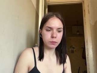 Live webcam model kittykallestad on Soda Cams