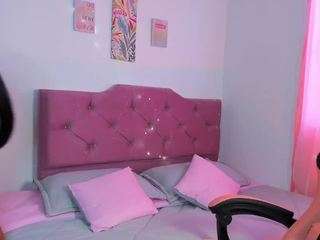 Live webcam model miaxcarter on Soda Cams