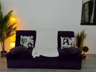 nicollelexxy Live Webcam on CamSoda