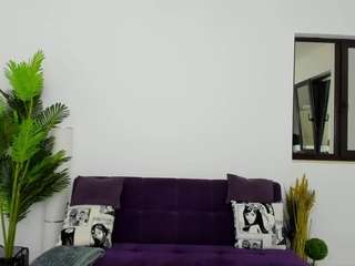 nicollelexxy Live Webcam on CamSoda