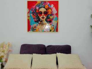 NicolleLexxy