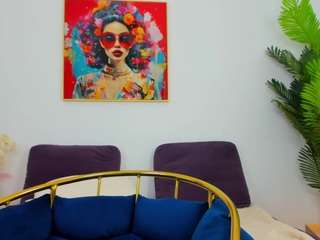 NicolleLexxy