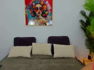 NicolleLexxy