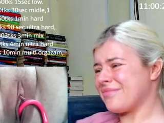 queenofthenightt... Live Webcam on CamSoda