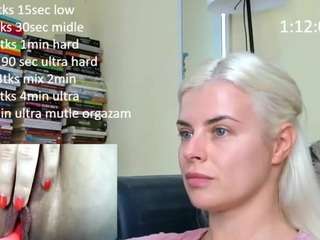 queenofthenighttt live cam preview