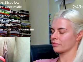 queenofthenighttt live cam preview