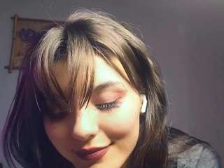 le modèle shawntawedekind est en webcam porno dans un show sur le site camsoda, il possède les tags suivants: blowjob,green eyes,no drinking,no smoking,normal,teen 18,tiny tits,young adult,brown hair,hd