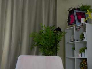 Live webcam model suellenschoonover on Soda Cams