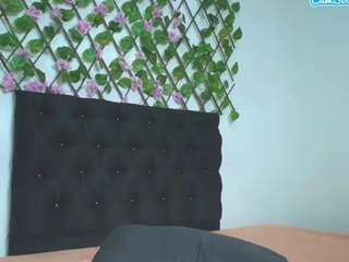 le modèle sweetscaarlett est en webcam porno dans un show sur le site camsoda, il possède les tags suivants: black hair,brown eyes,cowgirl,creampie,dirty talk,fingering,foot fetish,no drinking,no smoking,small tits