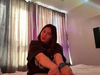 Live webcam model valevaweheart on Soda Cams