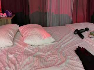 Live webcam model valevaweheart on Soda Cams