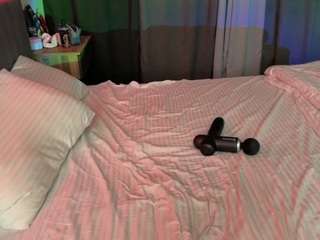 Live webcam model valevaweheart on Soda Cams