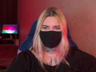 Xtoni live webcam on Soda Cams