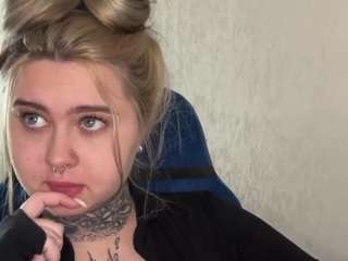 xtoni Porn