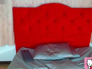 andrea-pop Live Webcam on CamSoda