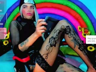 andrea-pop Live Webcam on CamSoda