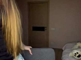 bernicegryniuk's CamSoda show and profile