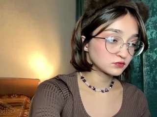 le modèle dainebran est en webcam porno dans un show sur le site camsoda, il possède les tags suivants: ahegao,solo,no drinking,no smoking,orgasm,pov,public,pussy,sexy,shaved pussy,skinny,spank,asshole,squirt,strip,striptease,tease,teen 18,tittyfuck,twerk