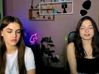 Live webcam model lili-blake on Soda Cams