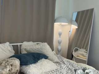 Live webcam model lolaxbambi on Soda Cams