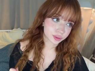 lolaxbambi Live Webcam on CamSoda