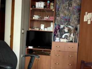 tishatheaker Tattoo live webcam