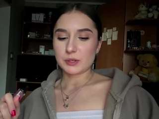Image 1 of tishatheaker, female webcam model,  years old, on live webcam