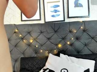 valentinadesire's CamSoda show and profile