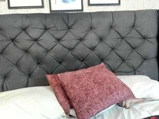 valentinadesire's CamSoda show and profile