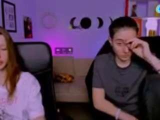 alma-rune Live Webcam on CamSoda