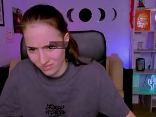 alma-rune live cam profile