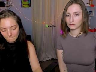 Live webcam model alma-rune on Soda Cams