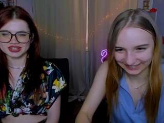 Live webcam model alma-rune on Soda Cams