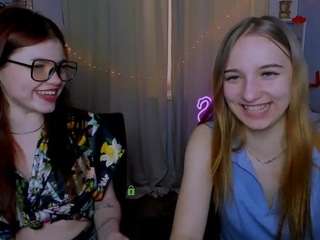 Live webcam model alma-rune on Soda Cams