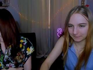Live webcam model alma-rune on Soda Cams