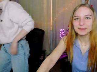 Live webcam model alma-rune on Soda Cams