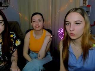 Live webcam model alma-rune on Soda Cams