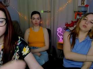 Live webcam model alma-rune on Soda Cams