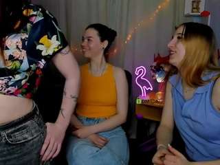 Live webcam model alma-rune on Soda Cams