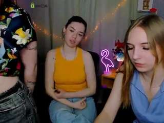 Live webcam model alma-rune on Soda Cams