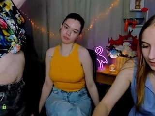 Live webcam model alma-rune on Soda Cams