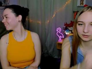 Live webcam model alma-rune on Soda Cams