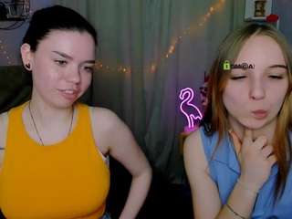 Live webcam model alma-rune on Soda Cams