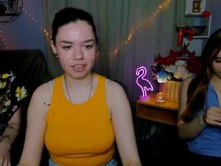 Live webcam model alma-rune on Soda Cams