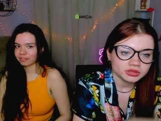 Live webcam model alma-rune on Soda Cams